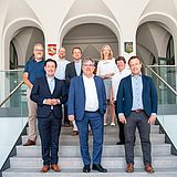 Personen auf einer Treppe