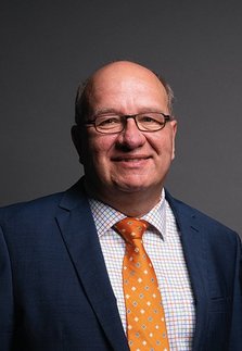 Portraitbild von Oliver Langefeld